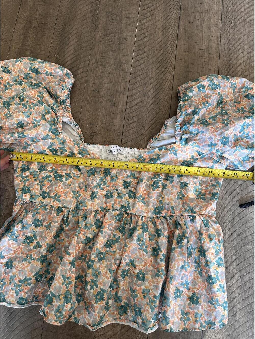 English Factory Women's Floral Puff Sleeve Top Teal, Orange & Cream size Large - Picture 9 of 12